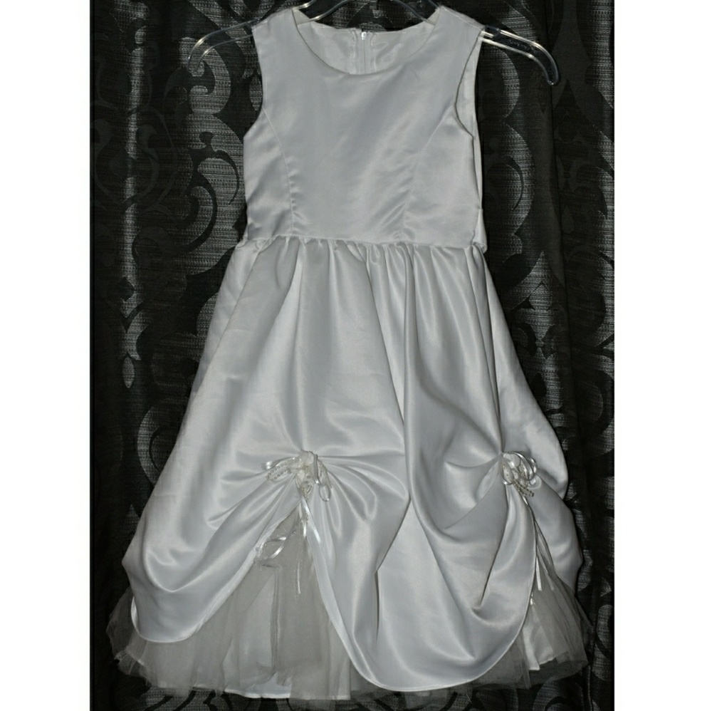 Girls dress